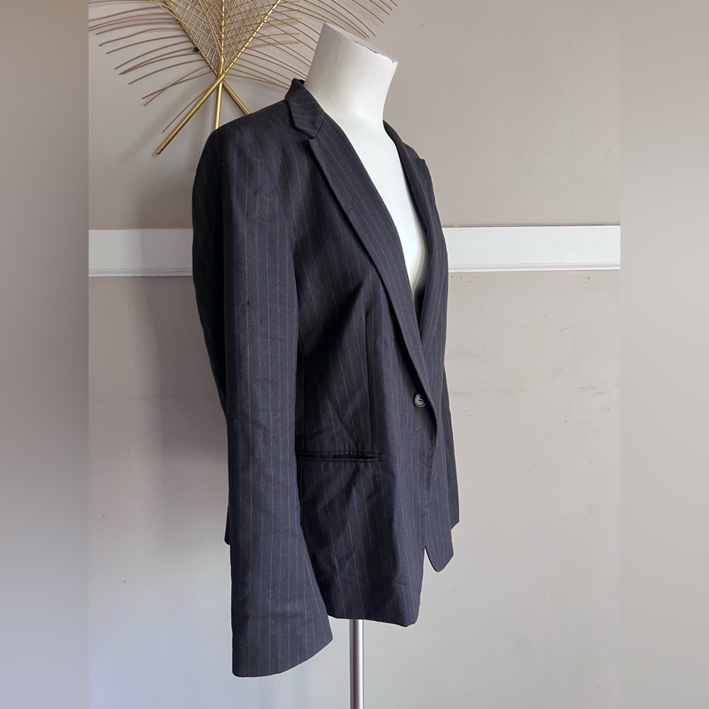 DKNY Dark Gray Pinstripe Blazer Size 12 - Picture 2 of 6